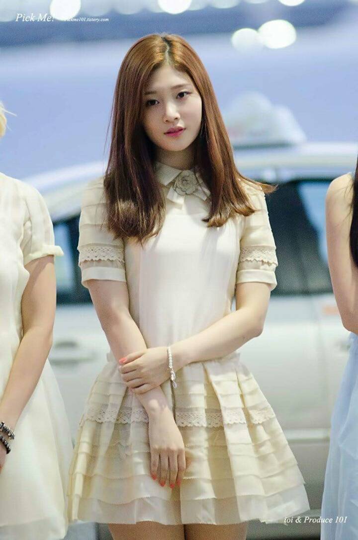 흰옷입은 채연이 | 인스티즈