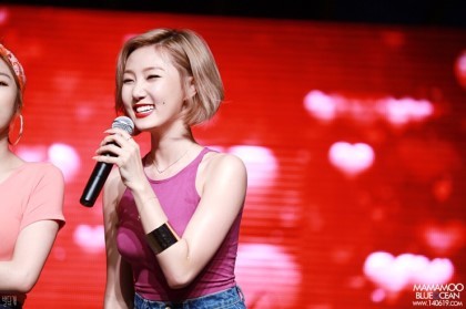  마마무에서 하체와 머리색을 담당하는 화사 청발 vs 홍발 vs 금발 vs 흑발 | 인스티즈