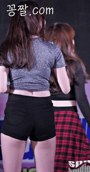 유라의 뒤태 | 인스티즈