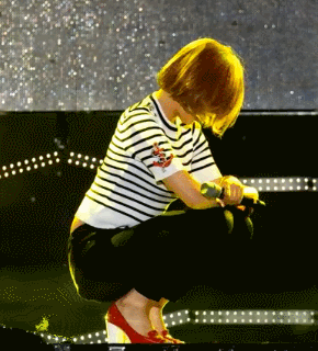 벌레가 무서운 하영이.gif | 인스티즈