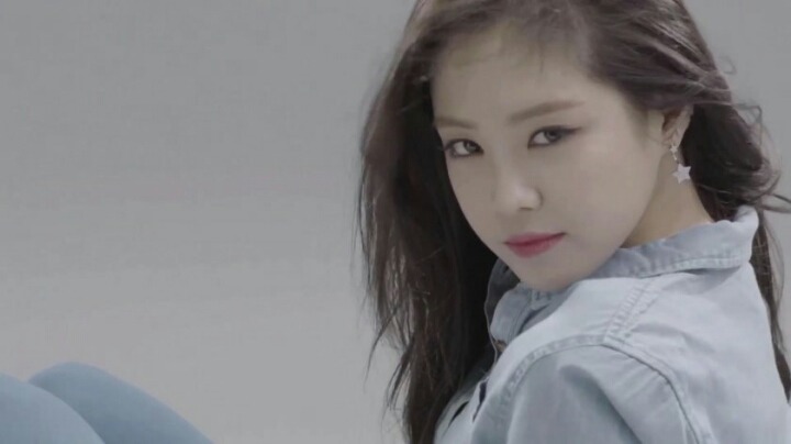 손나은.jpg.gif | 인스티즈