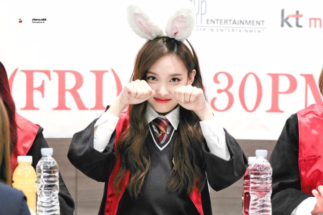 몸푸는 나연이 | 인스티즈