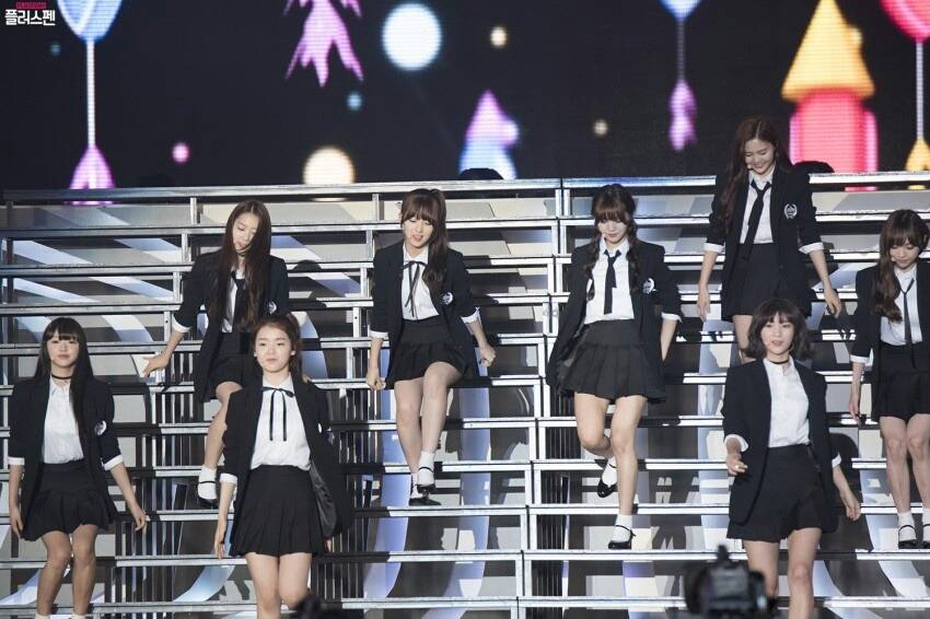 2017년 첫 오마이걸.JPG | 인스티즈