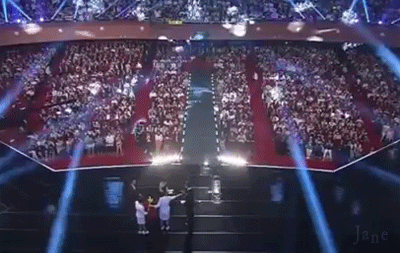 길치들은 공감 한다는 심한 길치 같은 김수현의 방향감각 (경호원=보호자수준) | 인스티즈