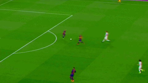 [챔피언스리그] 파리중원을 횡단하는 이니에스타 gif | 인스티즈