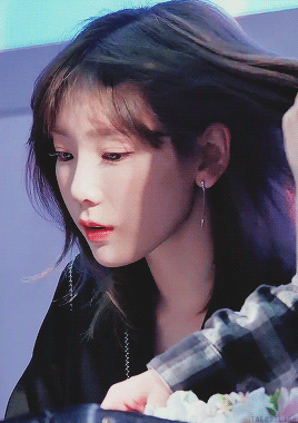 부산 지스타 태연 팬사인회.gif | 인스티즈