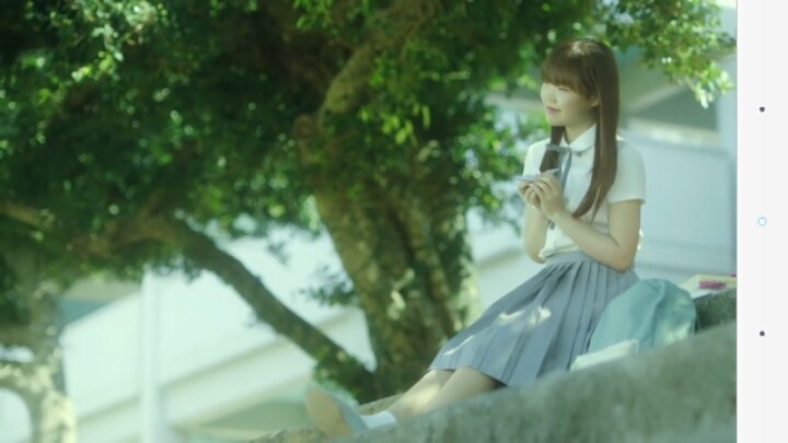 교복을 입었지만 로리..?로리타요..??그게 뭐죠?? 먹는건가요?? 우걱우걱?? 인 뮤비들!! | 인스티즈