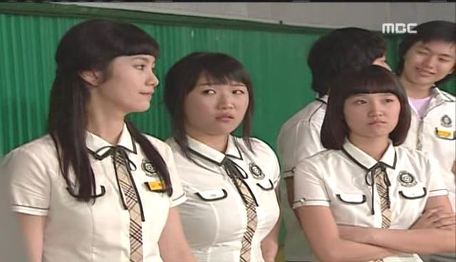 당하는 사람은 소름끼치도록 싫고 짜증나는데 화내면 예민보스 취급받는 상황 (하이킥中) | 인스티즈