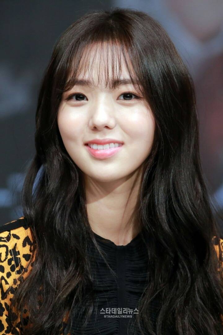 오늘자 채수빈 | 인스티즈