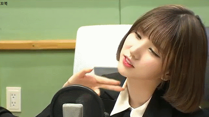 여자친구 은하 투턱 | 인스티즈