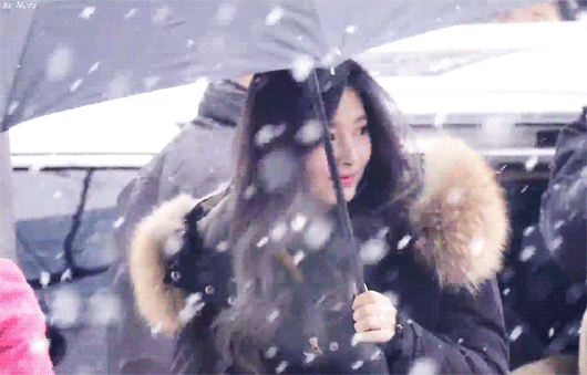 눈오는 날의 쯔위 | 인스티즈