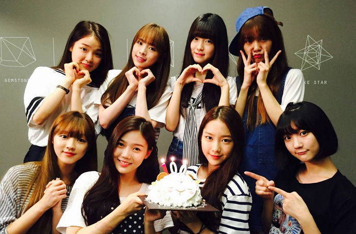 2017년 첫 오마이걸.JPG | 인스티즈