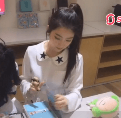 아침에 보면 더 이쁜 아이린.gif | 인스티즈