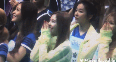 반응이 많이 느린 슬기.gif | 인스티즈