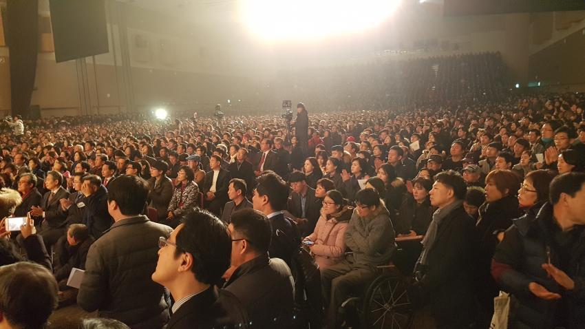 김대중 컨벤션센터 개관이래 최대 인파라는 문재인 포럼광주 출정식 | 인스티즈