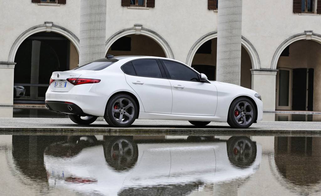 2017 알파로메오 줄리아 [데이터주의] | 인스티즈