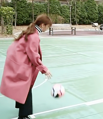 보미의 운동신경.gif | 인스티즈