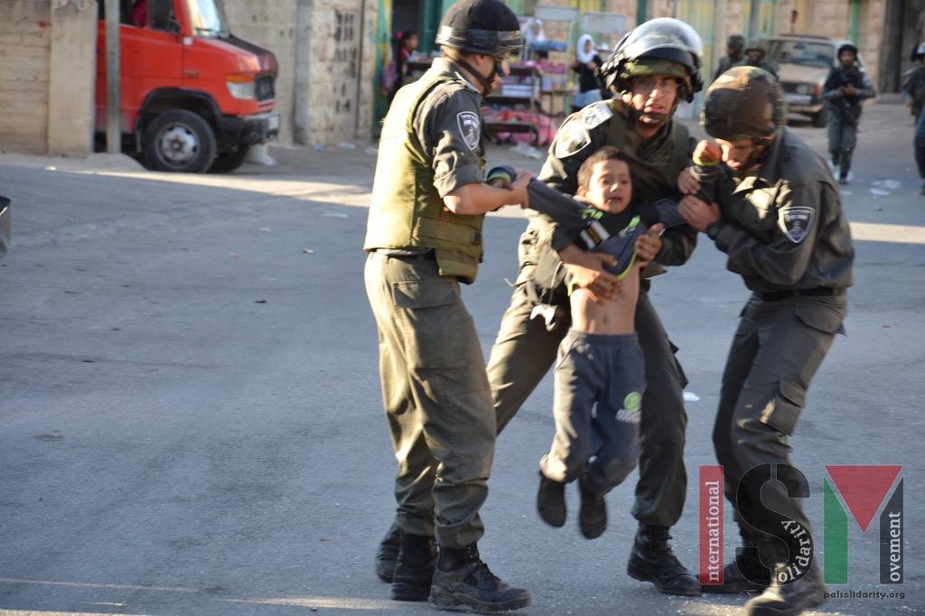 이스라엘군에 대항하는 팔레스타인 아이들 | 인스티즈