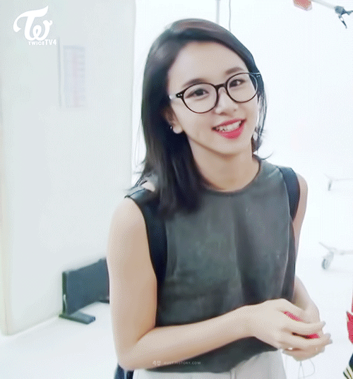[트와이스] 안경이 잘어울리는 안경챙 | 인스티즈