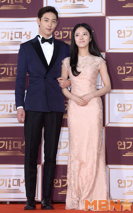 오늘자 레드카펫 현우 이세영 | 인스티즈