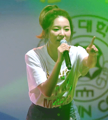 [레드벨벳] 무대에서 팬들과 소통하는 슬기 | 인스티즈