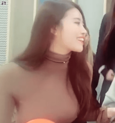 어제자 V앱 러블리즈 미주 움짤.gif | 인스티즈