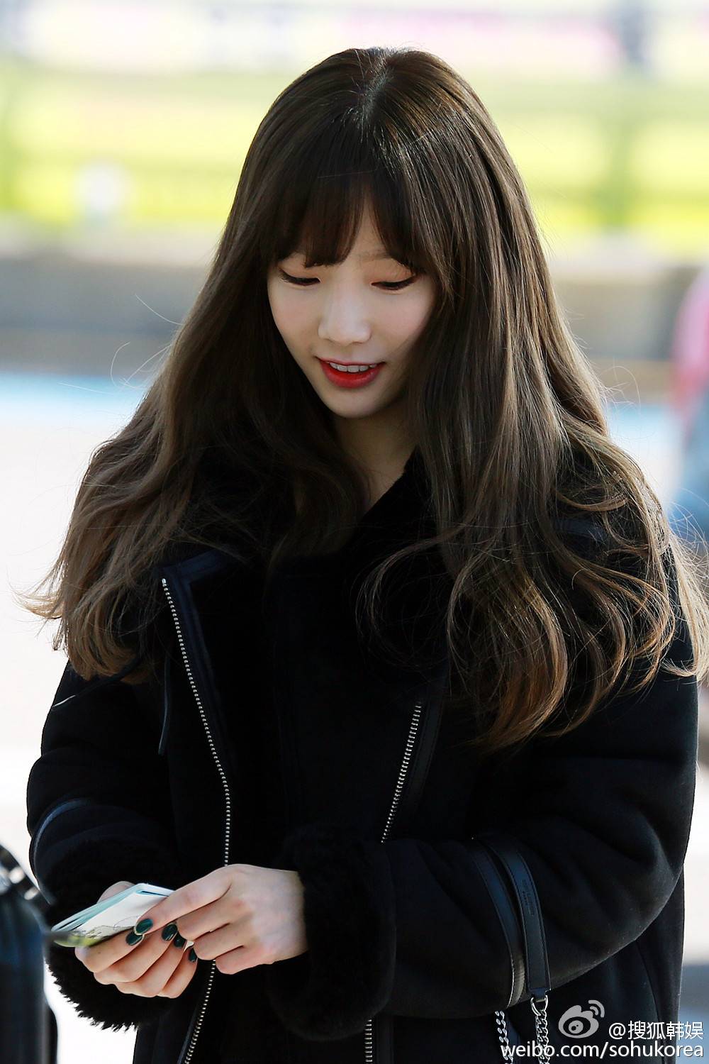 오늘자 홍콩가는 태연 .jpg | 인스티즈