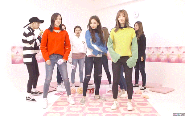 [움짤] 9명이 모이면 그 자리는 난장판이 된다 | 인스티즈