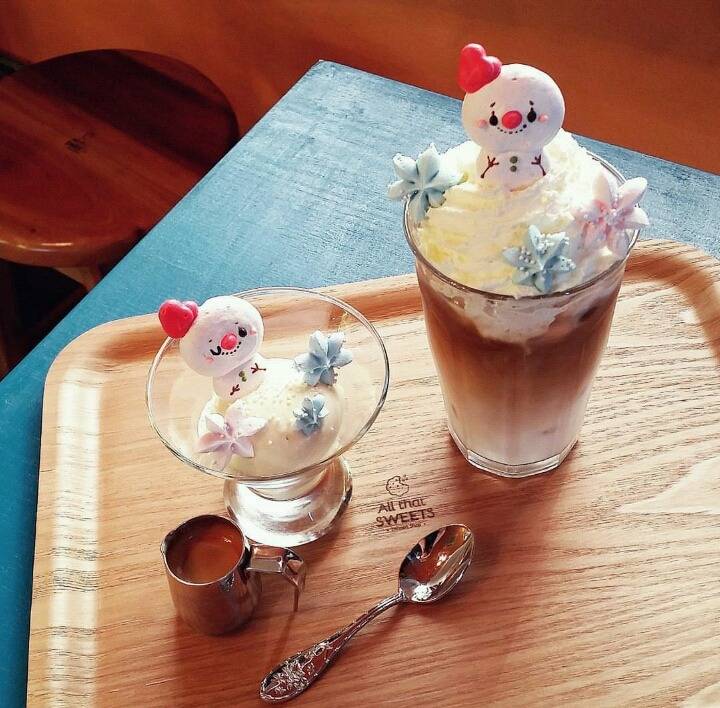 한 카페의 크리스마스 음료.jpg | 인스티즈