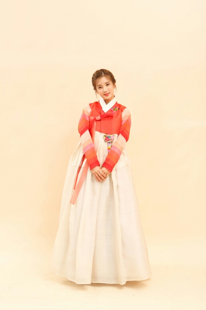 한복입은 핑순이들 전신샷.jpg | 인스티즈