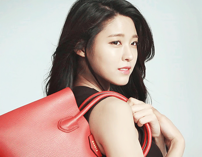 헤지스 모델 설현.GIF | 인스티즈