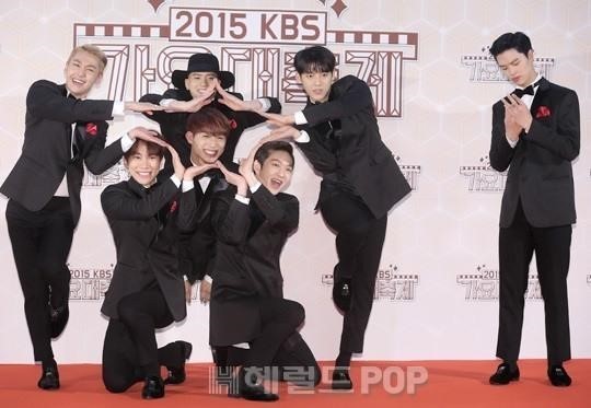 오늘자 가요 대축제 조증 폭발한 레드카펫.jpg (feat. 까스활명수) | 인스티즈