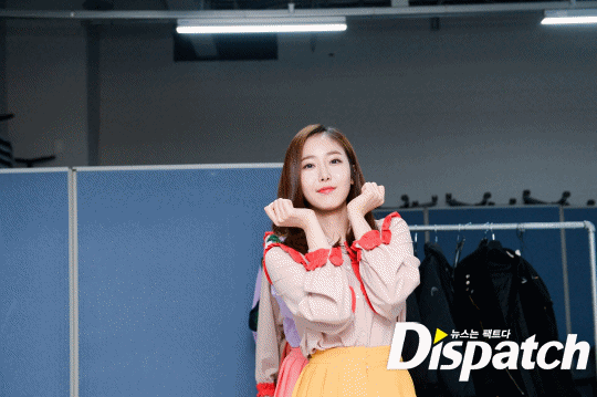 오늘자 디스패치 여자친구 | 인스티즈