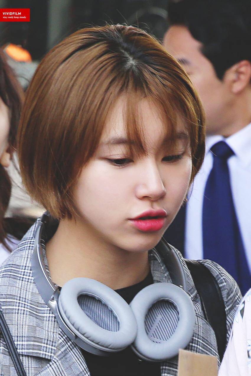 싱가폴 콘서트마치고 170430 입국한 트와이스 채영+미나 | 인스티즈