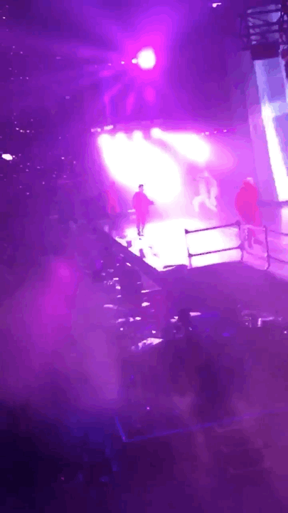 가수들한테 너무 위험한 무대 리프트장치.gif | 인스티즈