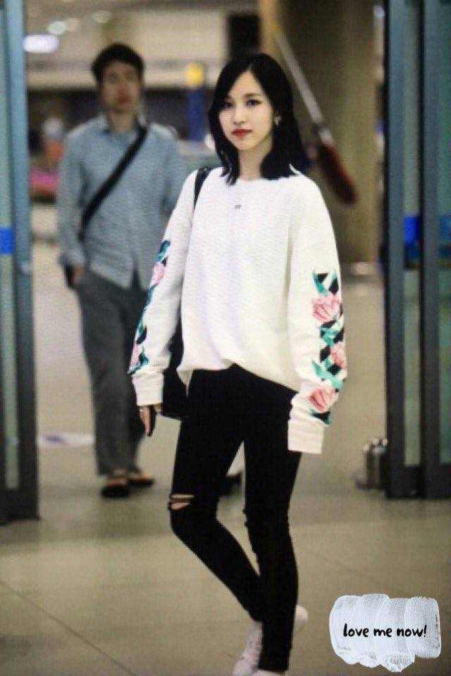 싱가폴 콘서트마치고 170430 입국한 트와이스 채영+미나 | 인스티즈