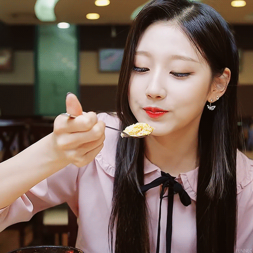 [러블리즈] 저녁에 에스프레소를 마셔서 잠이 오지 않을 것 같아 예인이 | 인스티즈