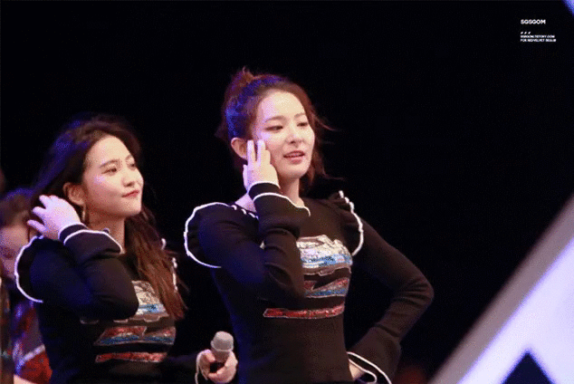 [레드벨벳] 바람에 바둥거리는 슬기.gif | 인스티즈