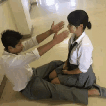 학창시절로 돌아가면 꼭 해보고싶은 놀이.gif | 인스티즈