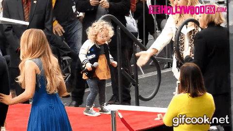 라이언 레이놀즈와 블레이크 라이블리의 사랑스러운 딸 | 인스티즈