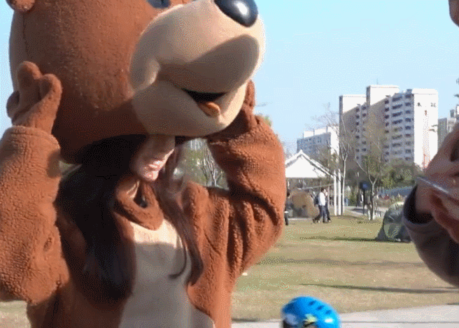 일반인들이 아이돌을 실제로 봤을때 반응.gif | 인스티즈