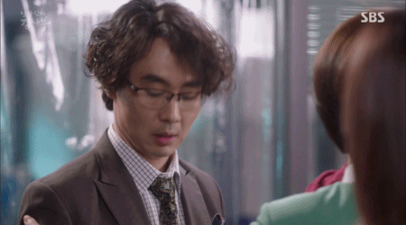 [낭만닥터김사부] 수쌤의 응급실 앞 진상 처리법ㅋㅋㅋㅋㅋ.jpgif | 인스티즈