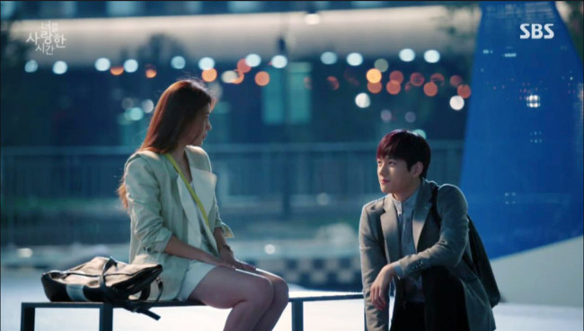 특이하게 드라마에서 겹가방 패션 선보인 하지원.jpg | 인스티즈