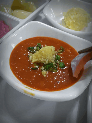 신선하고 맛있는! 송어회 (+사이드) gifjpg | 인스티즈