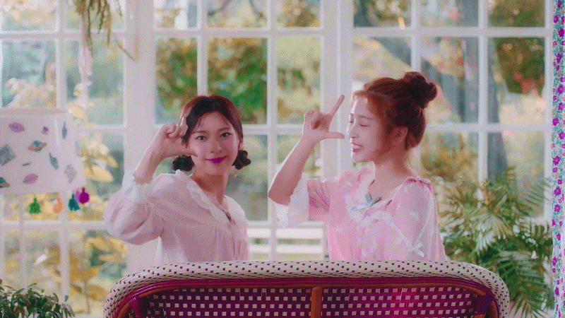 신인걸그룹 애플비 비쥬얼멤버 유림 (움짤) | 인스티즈