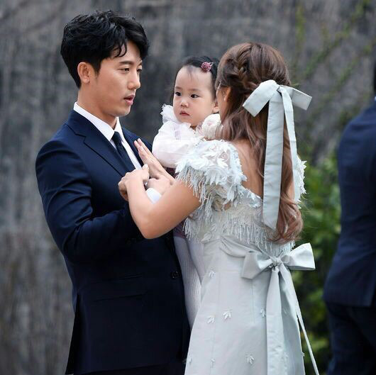 [슈퍼맨이돌아왔다] 유진 어린시절이랑 똑닮은 로희 | 인스티즈