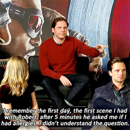 시빌워 촬영장 로다주의 점심초대 은총.gif | 인스티즈