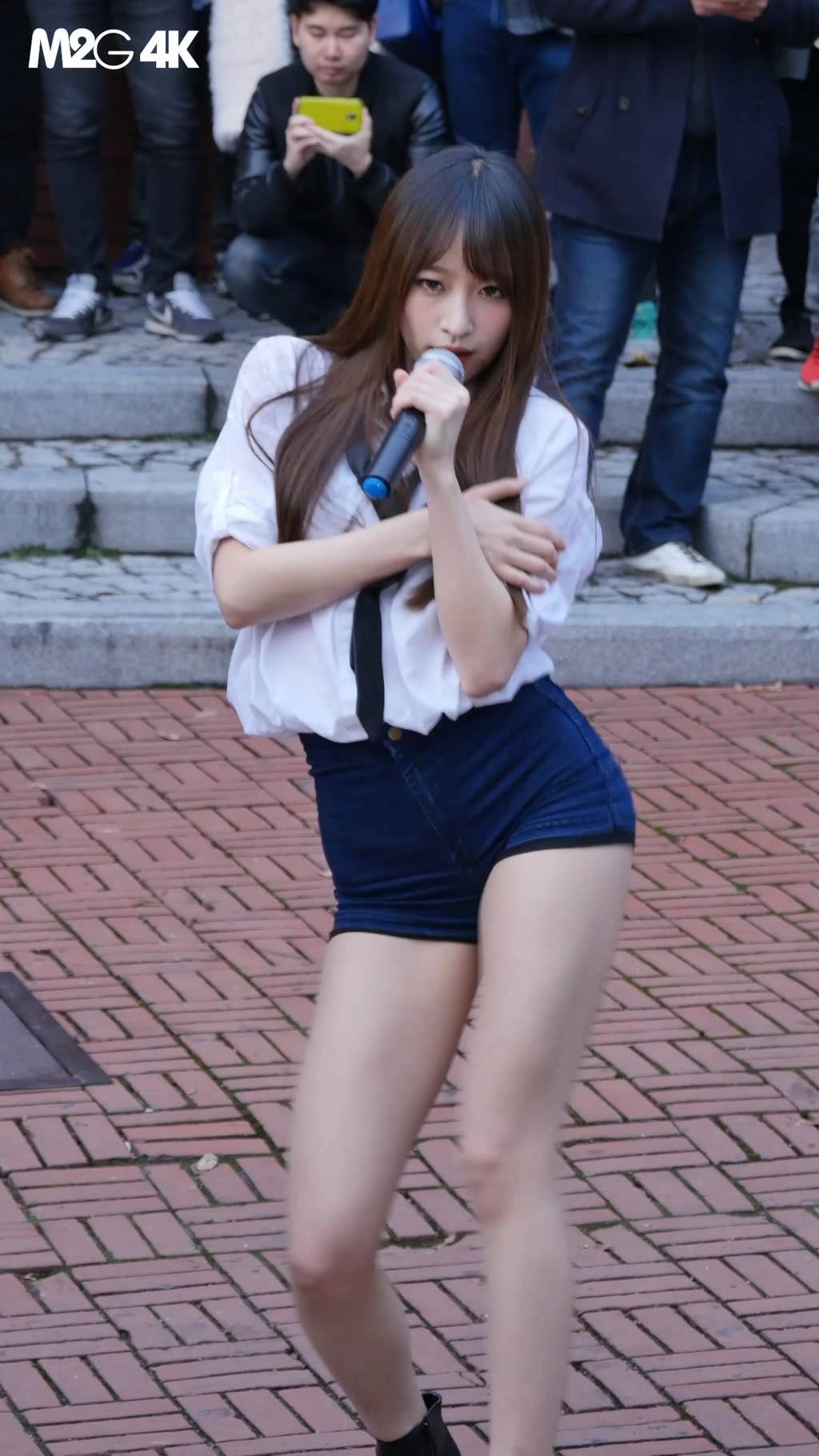 멤버들 인솔하는 하니 | 인스티즈