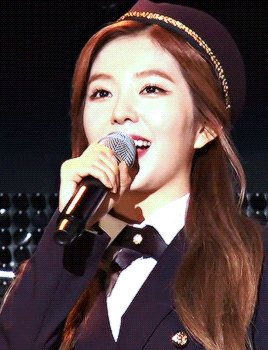 제복 입은 아이린.gif | 인스티즈
