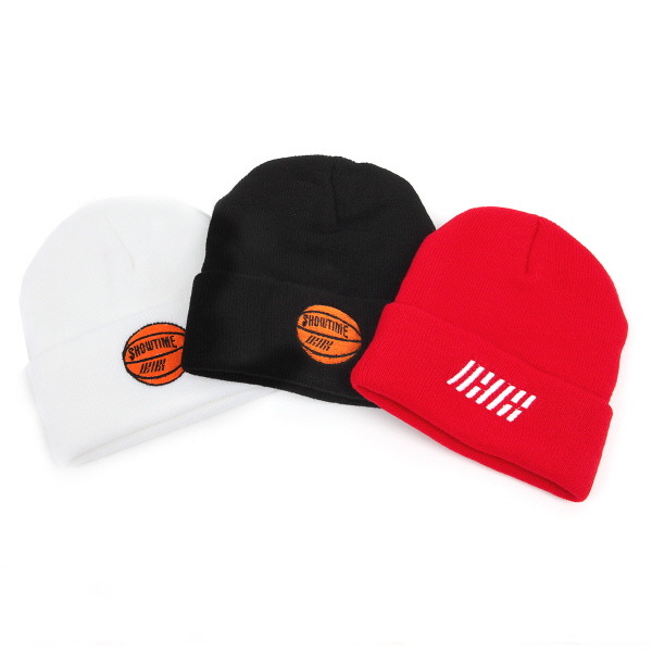 로고를 기깔나게 뽑아놔서 스트리트 브랜드 같아 보이는 어느 아이돌 굿즈.jpg | 인스티즈